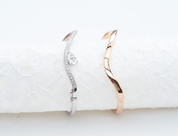 Wholesale Pear Diamond Bracelet - Customizable Stones & Metal