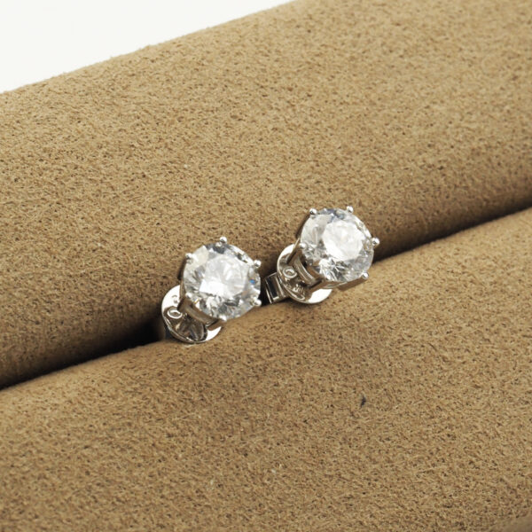 Custom 0.6 Carat Lab Diamond Stud Earrings - Six-Prong Setting for Jewelry Retailers