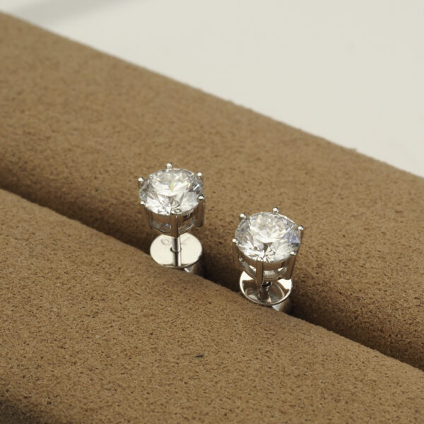 Custom 0.6 Carat Lab Diamond Stud Earrings - Six-Prong Setting for Jewelry Retailers