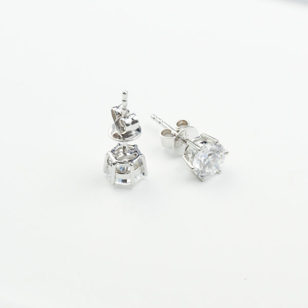 Custom 0.6 Carat Lab Diamond Stud Earrings - Six-Prong Setting for Jewelry Retailers