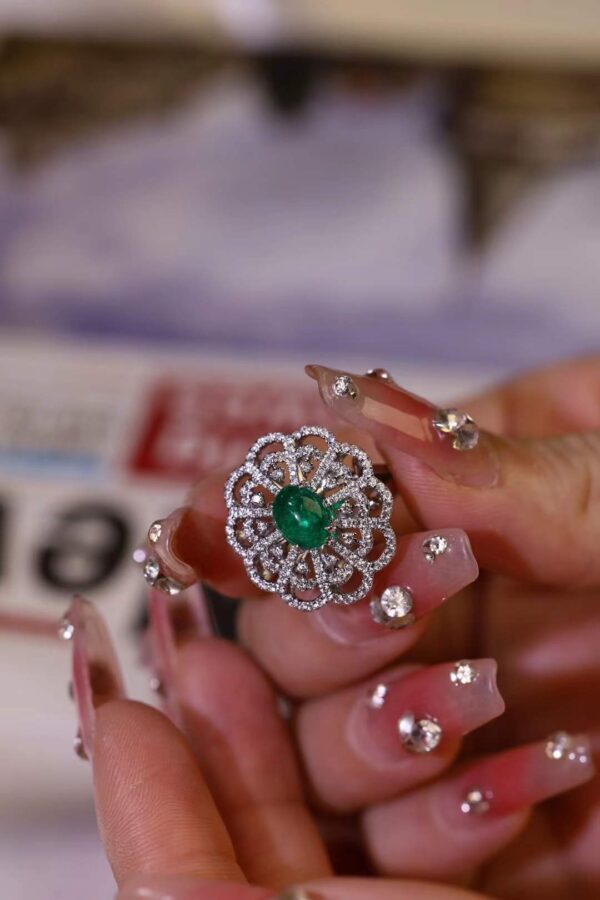 OEM/ODM Emerald Rings - Full Customization of Gemstones & Metals | Wholesale for Retailers