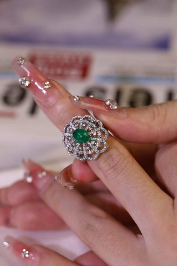 OEM/ODM Emerald Rings - Full Customization of Gemstones & Metals | Wholesale for Retailers