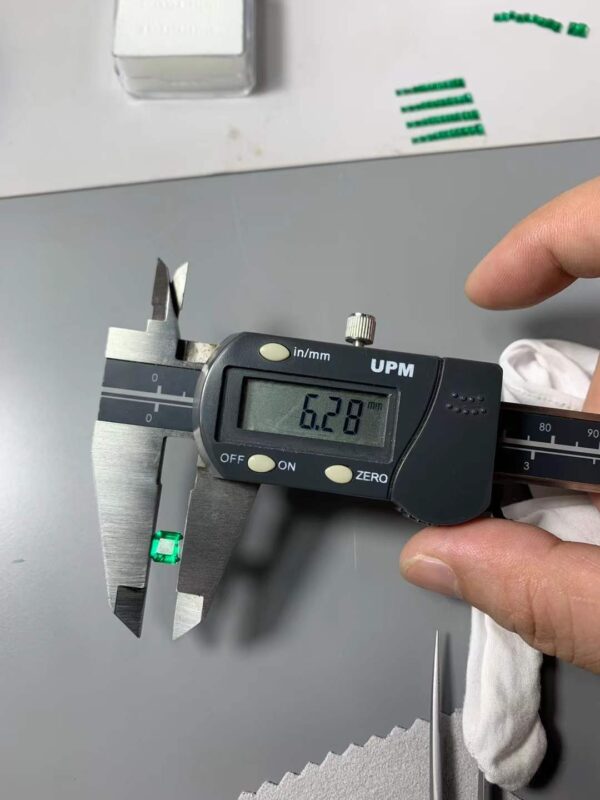 Luxury Emerald Ring Designs for Wholesale - Full Customization from Concept to Creation